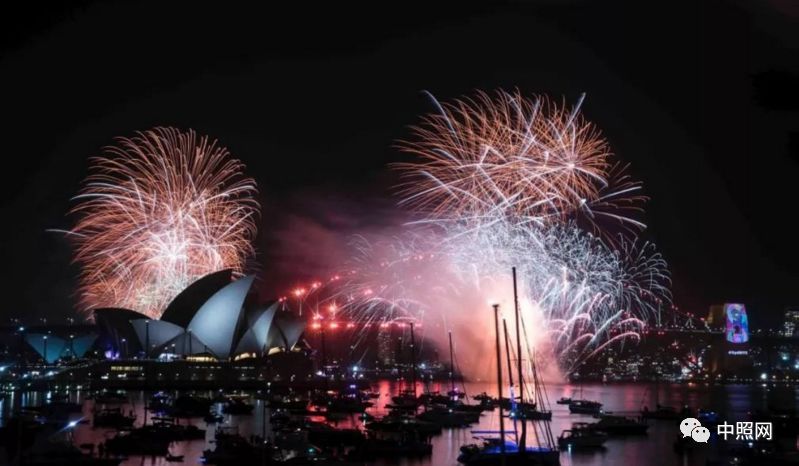 全球各地跨年灯光烟火秀大盘点！