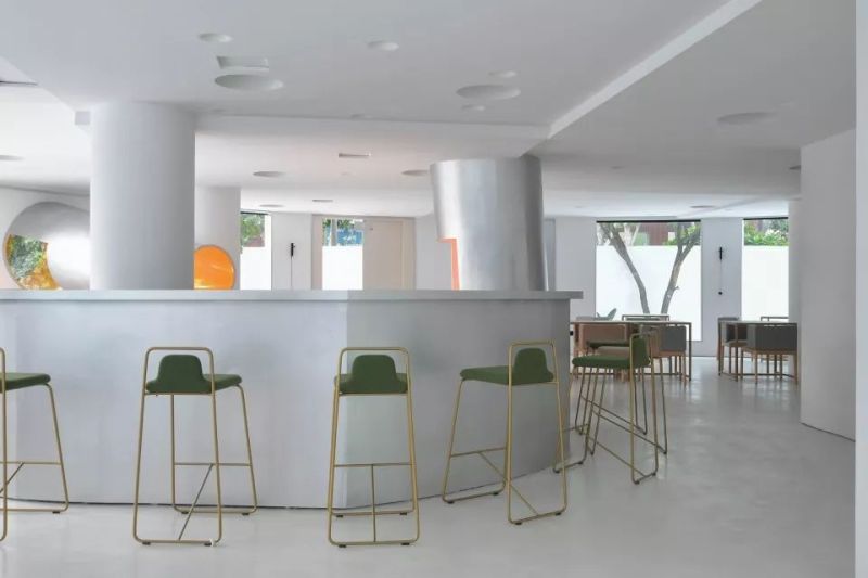 八九十年代科幻片里的不真实置景感 - Hitel酒店，厦门 / 退化建筑