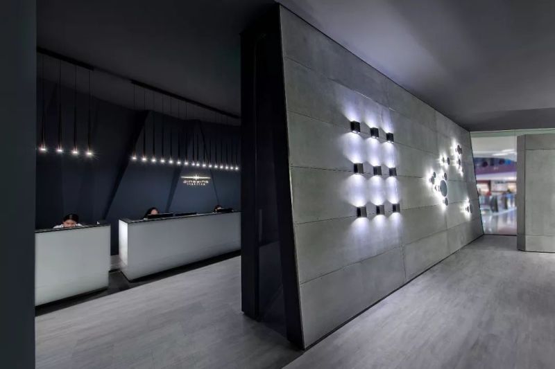 美的渗透，打造光线与影子的曼妙隧道