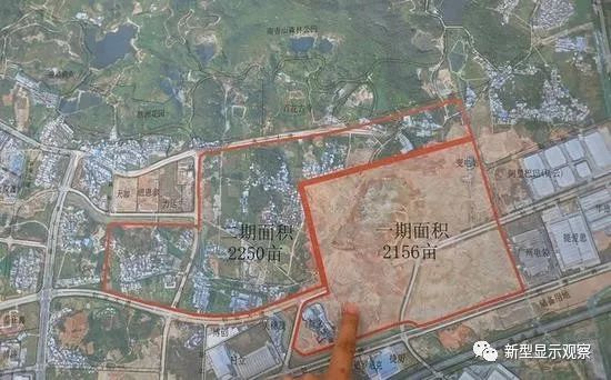 富士康2大面板厂建设“均陷困境”