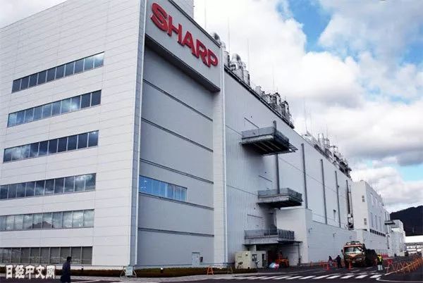 夏普丨在日裁3000余人，转至中国生产iPhone组件