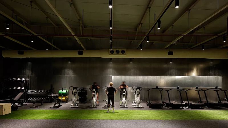 用好灯光，健身房也能恢弘、科幻、幽默中自由游走？