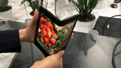 除了大热的折叠屏，京东方在这届MWC上还做了这些