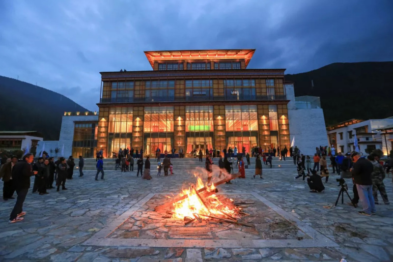 金奖作品 | 民族特色之光——西藏鲁朗国际旅游小镇