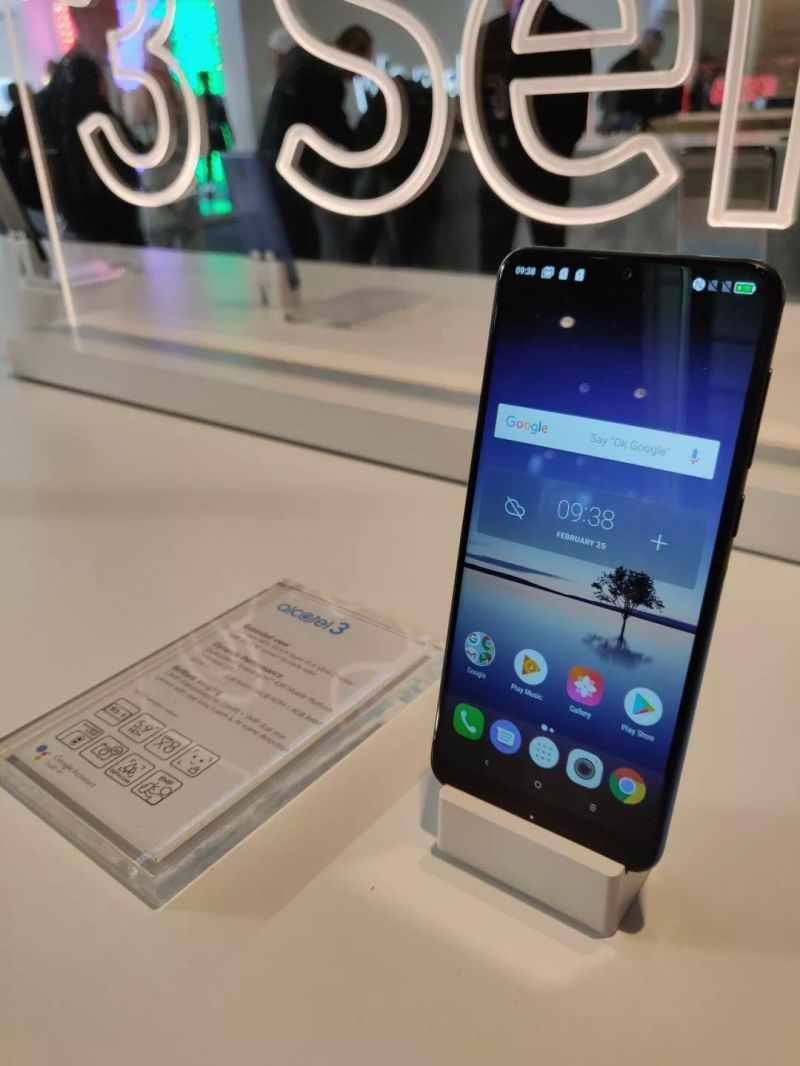 探秘TCL折叠屏手机 两大核心器件都是自研