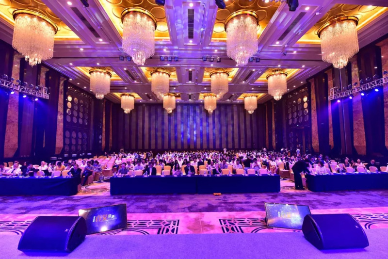 讲你的真艾故事——艾比森17周年庆典浓情绽放