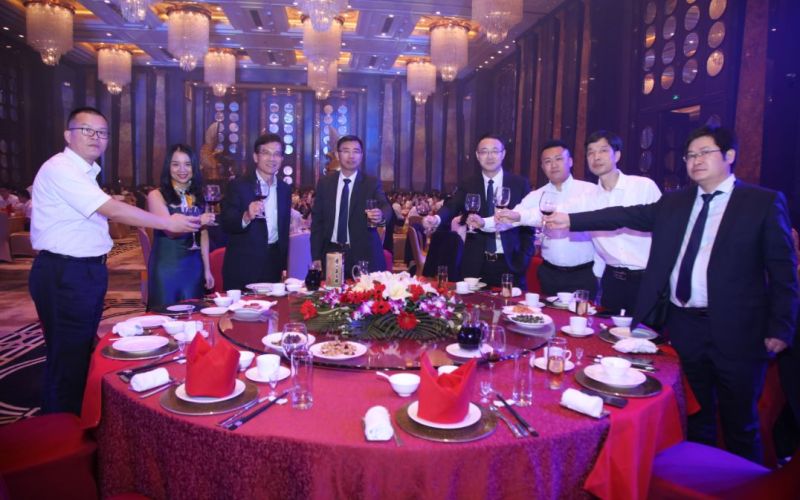 讲你的真艾故事——艾比森17周年庆典浓情绽放