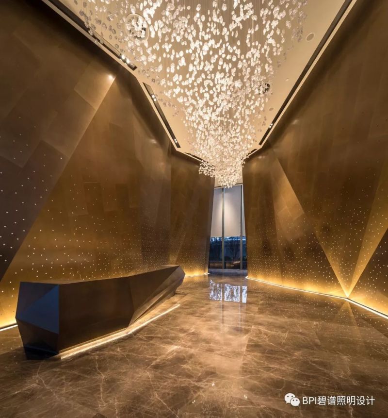 转角遇到光 | 上海融创华枫售楼处照明设计