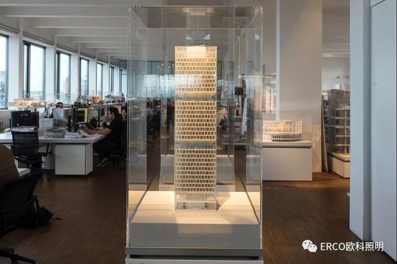 杜塞尔多夫ingenhoven建筑师事务所：高效照明、创意工作