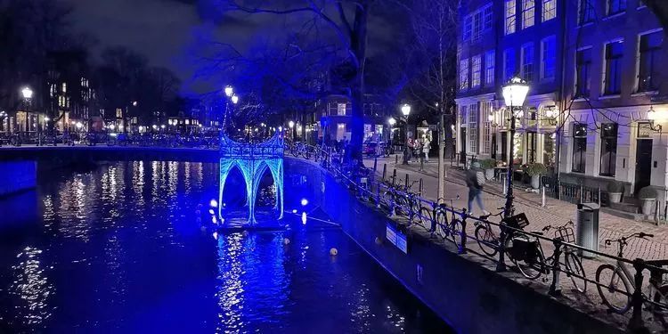 #Amsterdam Lighting Festival #The Medium is The Message (3)