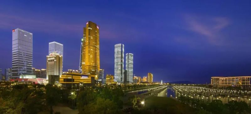 【夜游黄浦江】观魔都  赏瑰丽