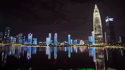 600架无人机花样拜年，巨“福”闪耀深圳夜空