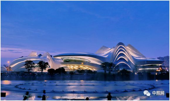 致敬扎哈丨长沙梅溪湖文化艺术中心灯光设计