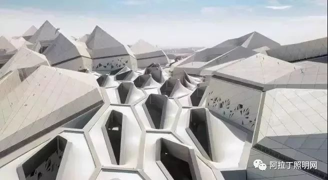 扎哈出品，必属精品！这座改造光和风的建筑被称为史上最聪明的沙漠设计