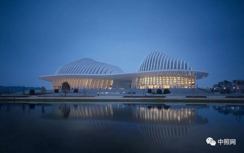 浅析城市夜景照明的规划与设计