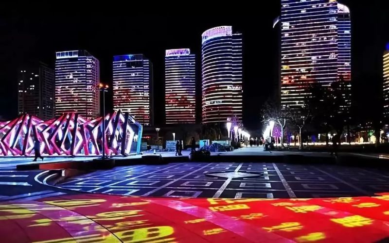 惊艳！小年夜烟台灯光秀初演，大年三十华丽开篇