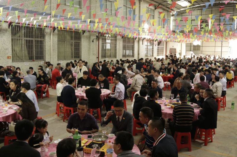 雅江光电大舞台有光有你才有戏