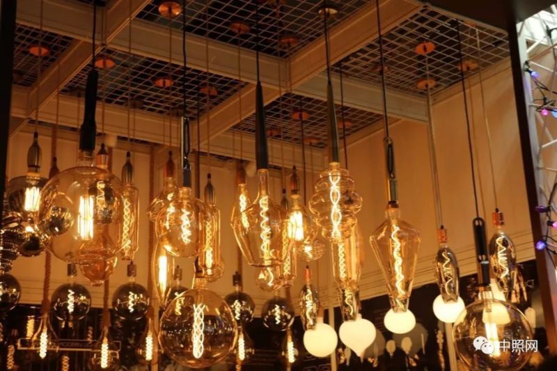 从2018香港秋灯展看灯具设计八大趋势