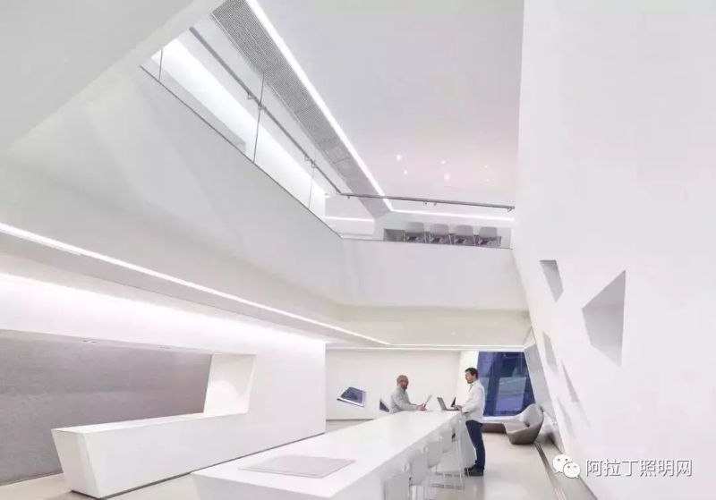 扎哈出品，必属精品！这座改造光和风的建筑被称为史上最聪明的沙漠设计