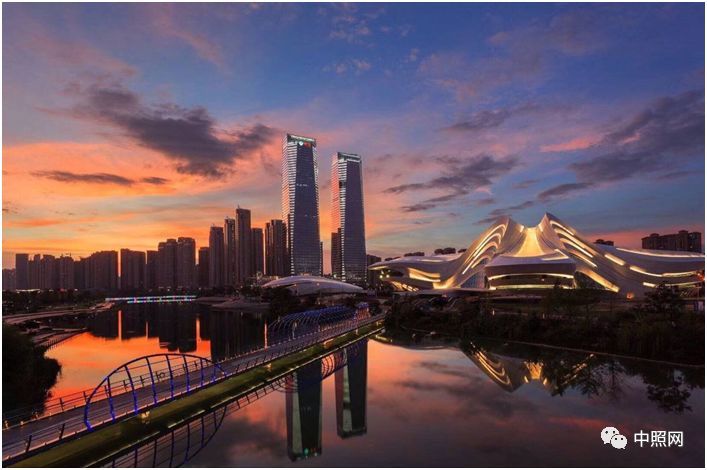 致敬扎哈丨长沙梅溪湖文化艺术中心灯光设计