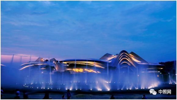 致敬扎哈丨长沙梅溪湖文化艺术中心灯光设计