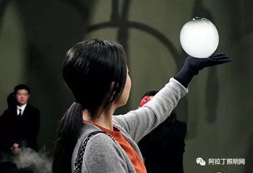 现代黑科技、商业营销新宠儿、网红打卡圣地？一文带你欣赏灯光艺术装置商业案例