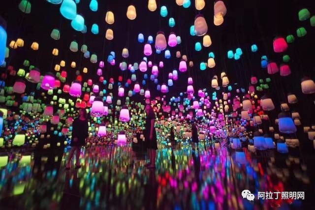 现代黑科技、商业营销新宠儿、网红打卡圣地？一文带你欣赏灯光艺术装置商业案例