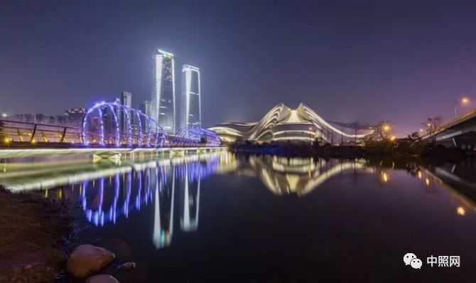 致敬扎哈丨长沙梅溪湖文化艺术中心灯光设计