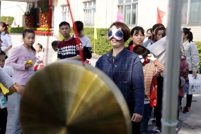 雅江光电大舞台有光有你才有戏