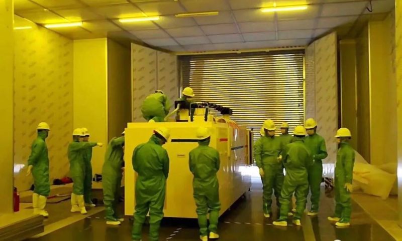 路维成都G11光掩膜版项目一期设备搬入