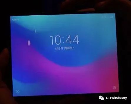 三段式AMOLED折叠屏！疑似小米可折叠手机曝光