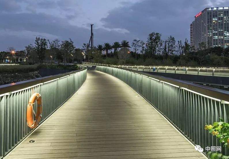 浅析城市夜景照明的规划与设计