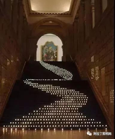 这些好看的景观地灯的存在，能让走路都变得有趣