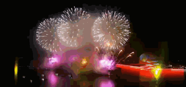 珠海光影焰火秀刷屏珠海人朋友圈！揭秘光影焰火秀背后的故事