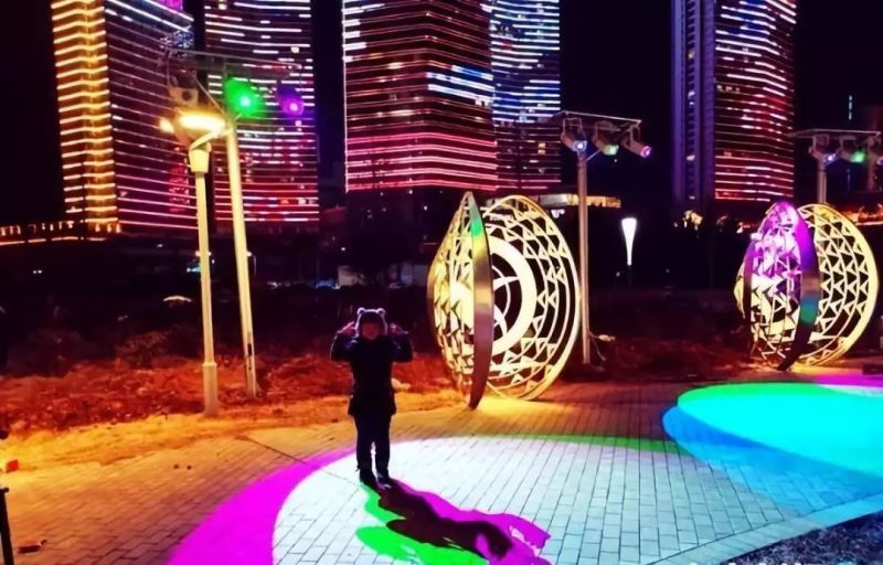 惊艳！小年夜烟台灯光秀初演，大年三十华丽开篇