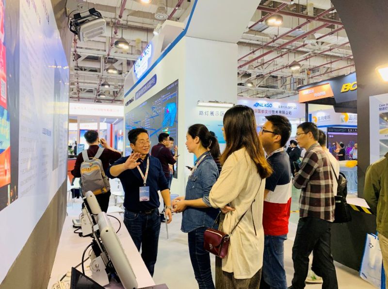 洲明精彩亮相厦门高速公路展，共话智慧交通新篇章