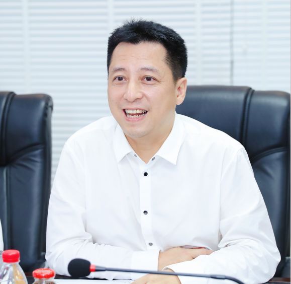 深商VS川商，泸州老窖走进雷曼光电