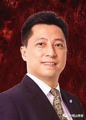 人生轨迹：梦想与责任同行   ——深圳雷曼光电科技股份有限公司董事长兼总裁、涟源一中校友李漫铁先生的铸梦与爱心之旅