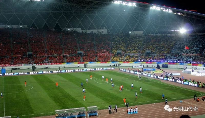 人生轨迹：梦想与责任同行   ——深圳雷曼光电科技股份有限公司董事长兼总裁、涟源一中校友李漫铁先生的铸梦与爱心之旅