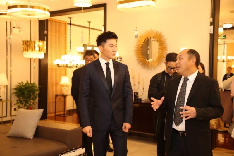 想get《破冰行动》同款灯具？这里集合！