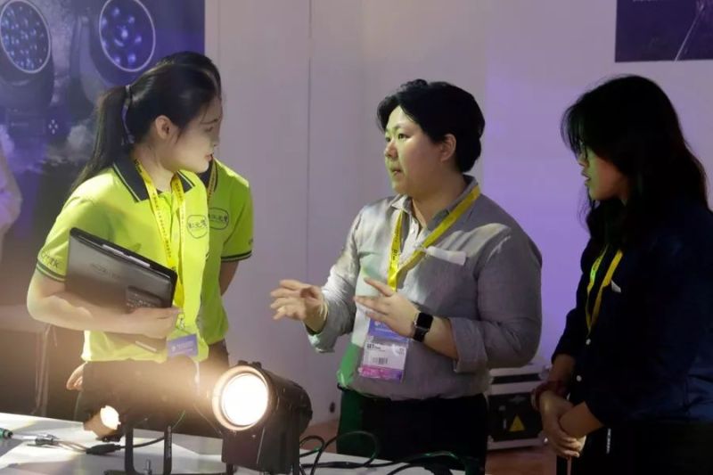 GETshow首日丨直击雅江光电展位现场，火爆非凡！