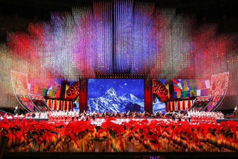 助力亚洲文化嘉年华 雅江光电绽放鸟巢