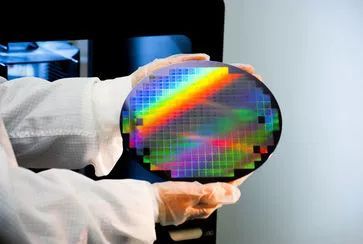 Aledia加码Veeco薄膜制程设备，加快研发3D MicroLED