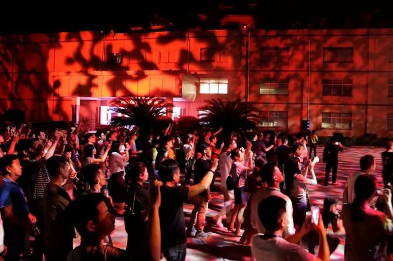 2019光亚展第三天，雅江光电光影秀爆炸好看！