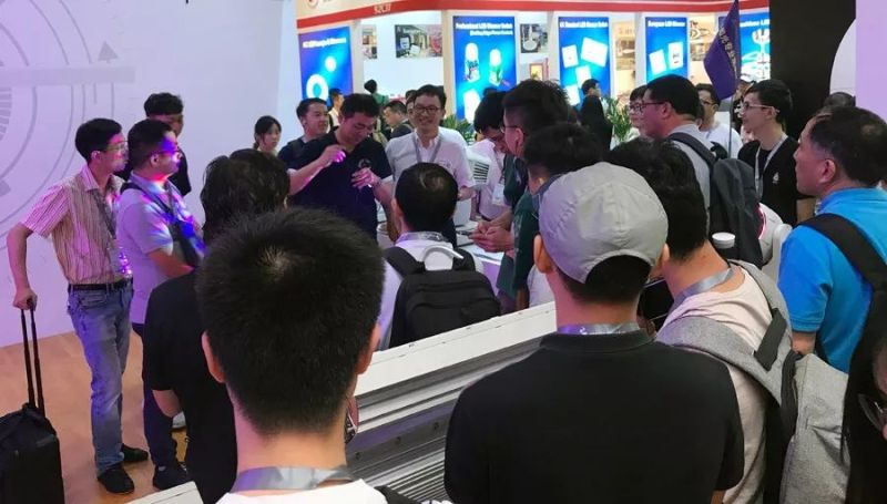 2019光亚展第三天，雅江光电光影秀爆炸好看！