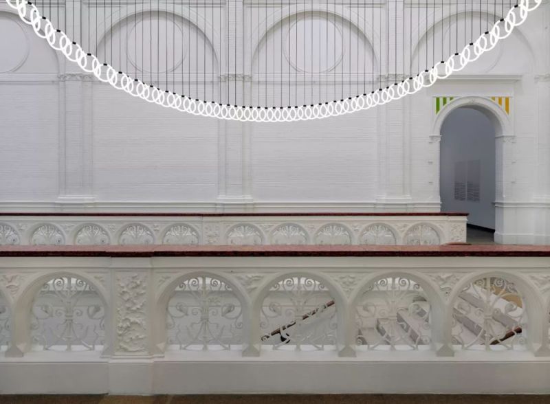 会飞的台灯、刻画时间流逝的灯…灯具设计还有如此多新花样