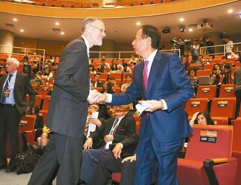 郭台铭重申：美国威州面板厂 明年Q4量产