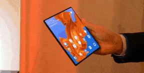 三星要推第二款折叠屏手机 或抢在华为Mate X前发布