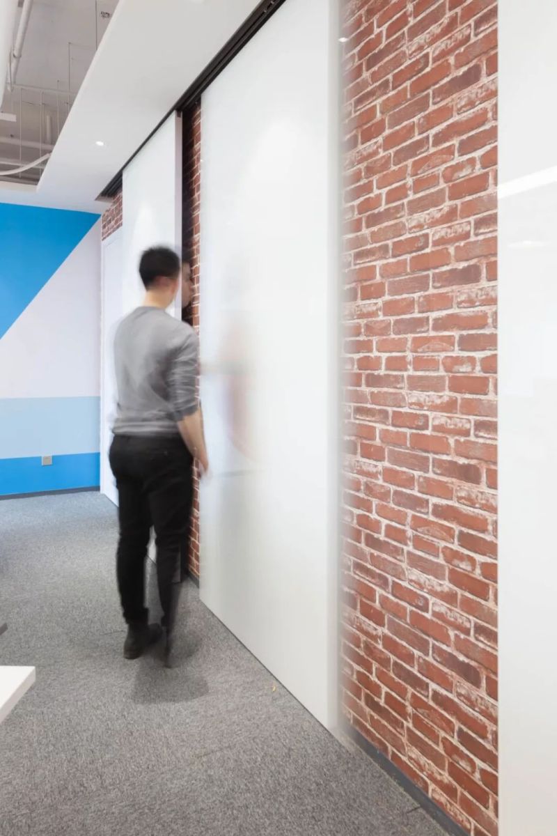 色彩“点亮”空间 | 上海蓝橙办公室