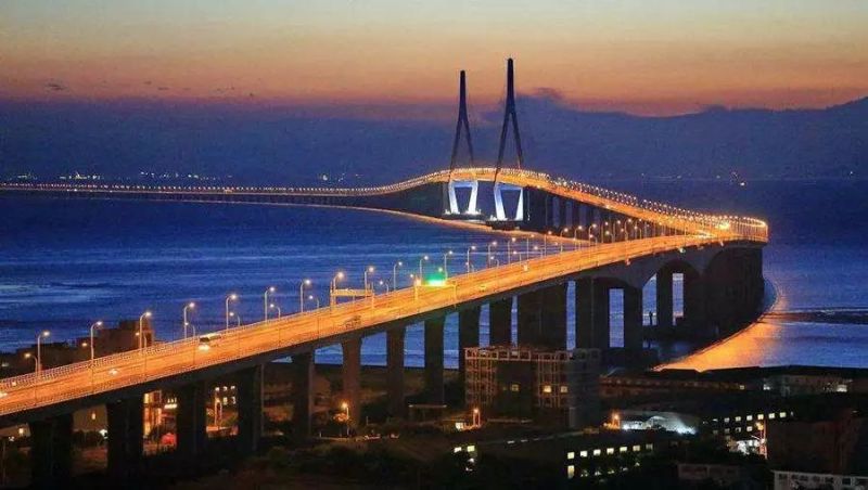 海上明灯！鸿雁智造点亮舟山跨海大桥